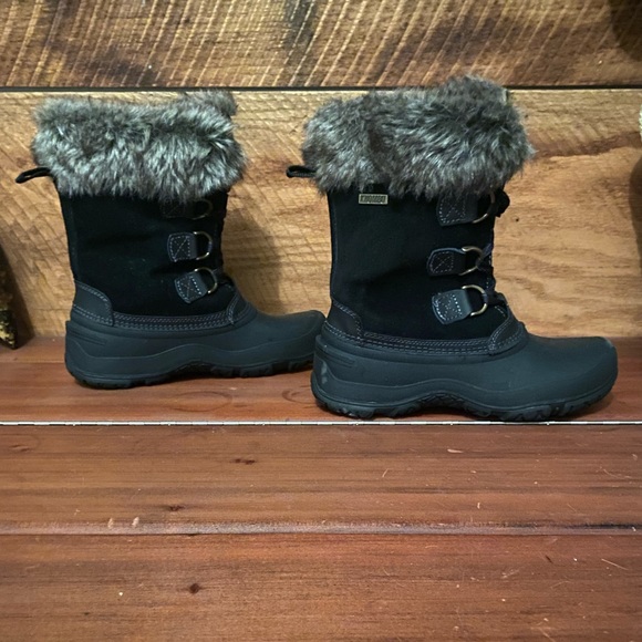 Cute & Warm winter boots - Picture 2 of 7